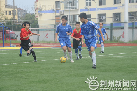 沙市实验中学代表队获我爱足球争霸赛荆州赛区冠军